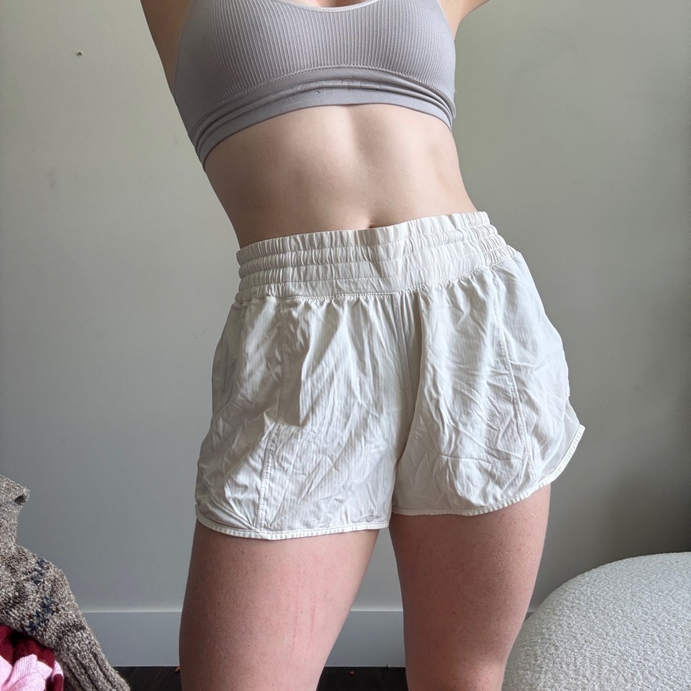 Lululemon Athletica White Athletic running Shorts Lightweight Elastic Waist